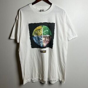 Vintage Discover Graphic Tee